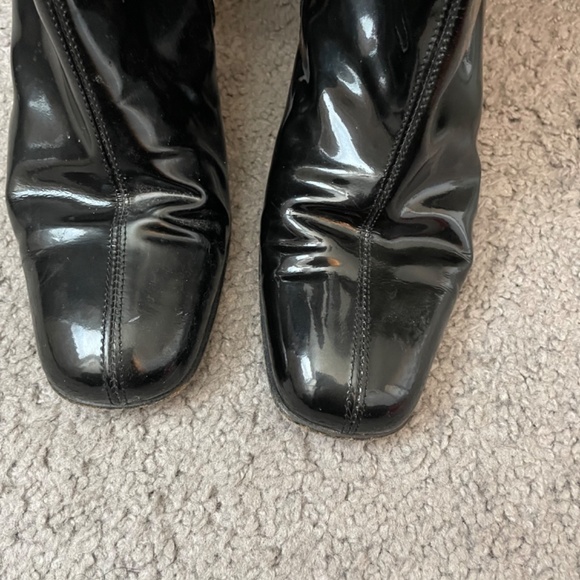 VINTAGE J&ANS DOLCE &GABBANA BlackPatent Leather Boots from 90’s - Picture 2 of 14